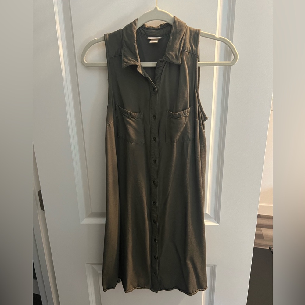 Button-Up Collared Dress
